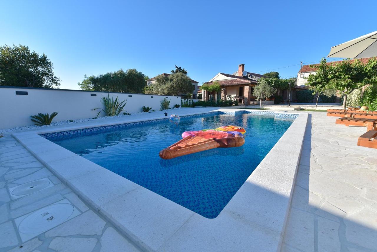 Villa Navita Augustinus With Pool Debeljak Εξωτερικό φωτογραφία