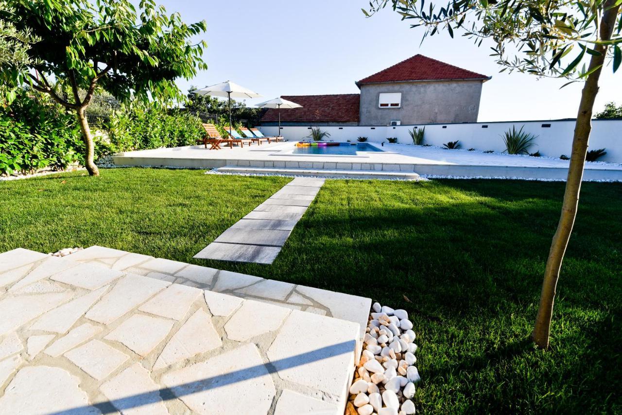 Villa Navita Augustinus With Pool Debeljak Εξωτερικό φωτογραφία