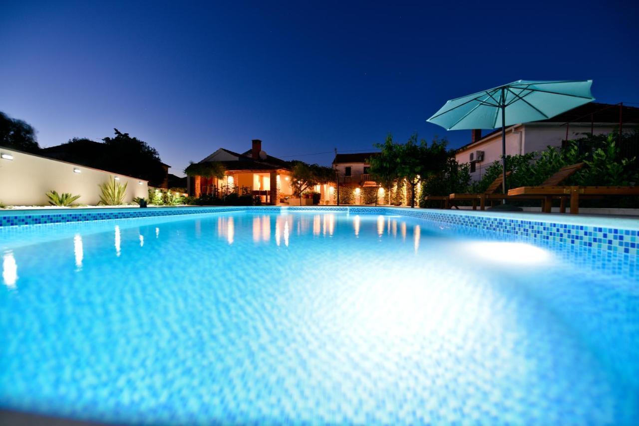 Villa Navita Augustinus With Pool Debeljak Εξωτερικό φωτογραφία